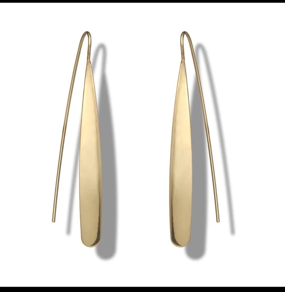 McAllistter – Simple and Elegant Gold-Plated Dangle Earring for Women Girl.