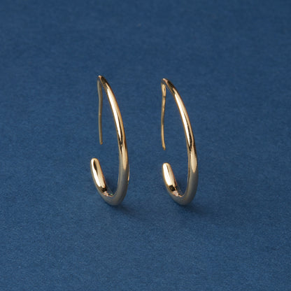 McAllistter – 18K Gold-Plated C Shaped Earring.