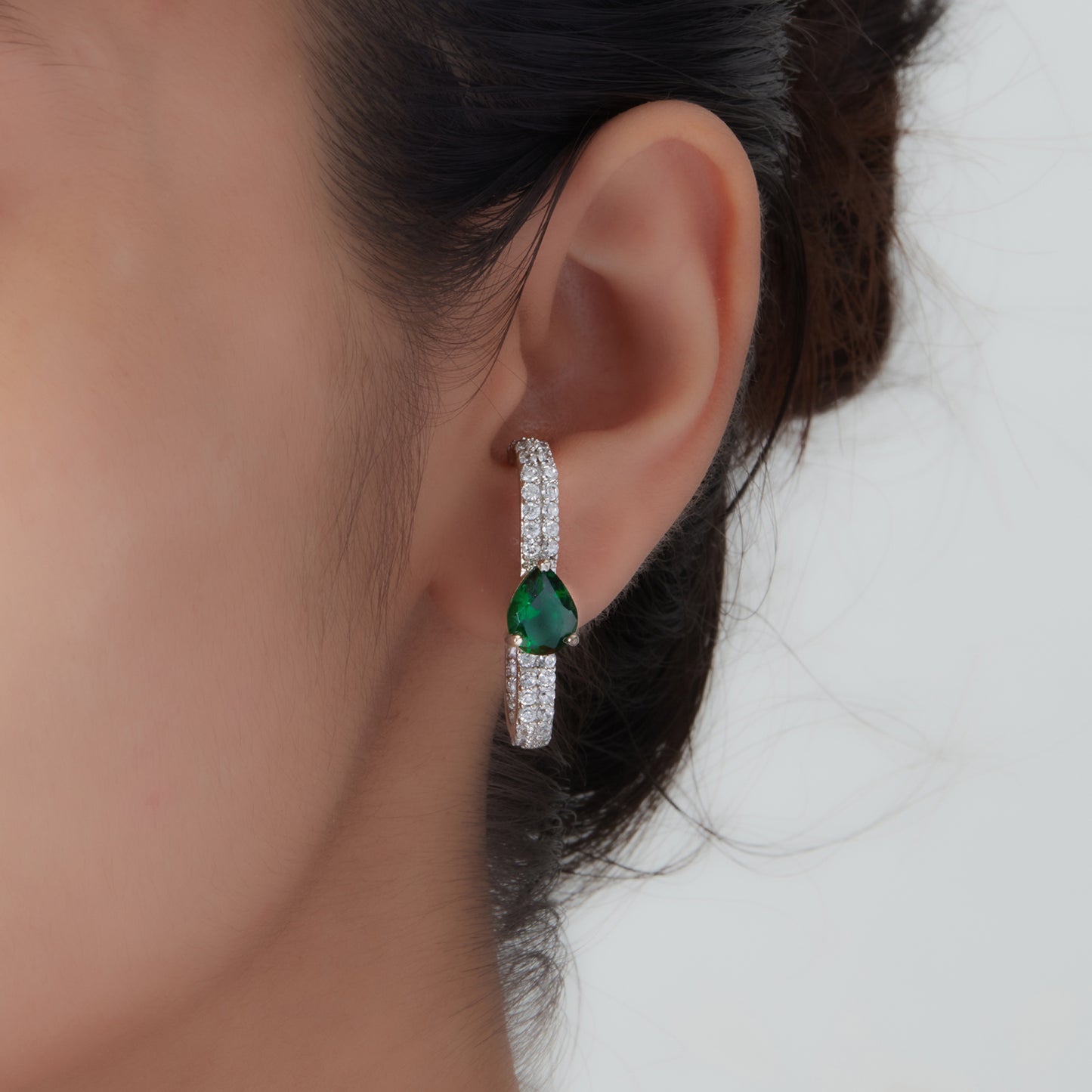 McAllistter – 925 Silver Designer Earrings with Emerald