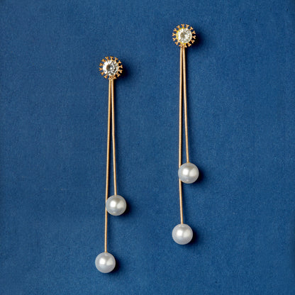 McAllistter – 18K Gold-Plated Pearl Long Dangle Earring.