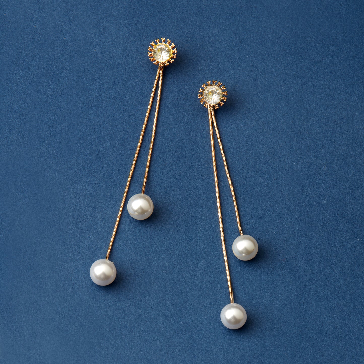 McAllistter – 18K Gold-Plated Pearl Long Dangle Earring.