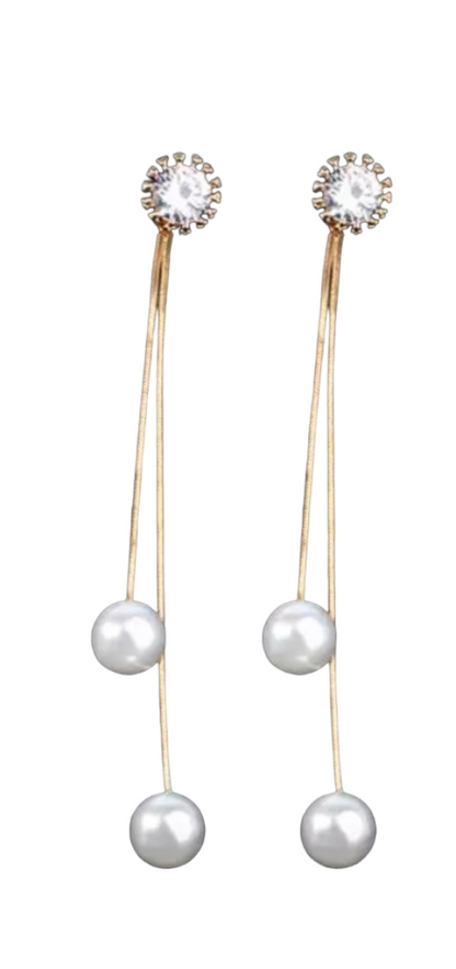 McAllistter – 18K Gold-Plated Pearl Long Dangle Earring.